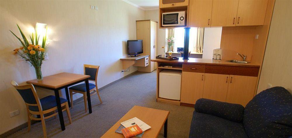 Hotel Aeroparque Inn & Suites Buenos Aires Eksteriør bilde