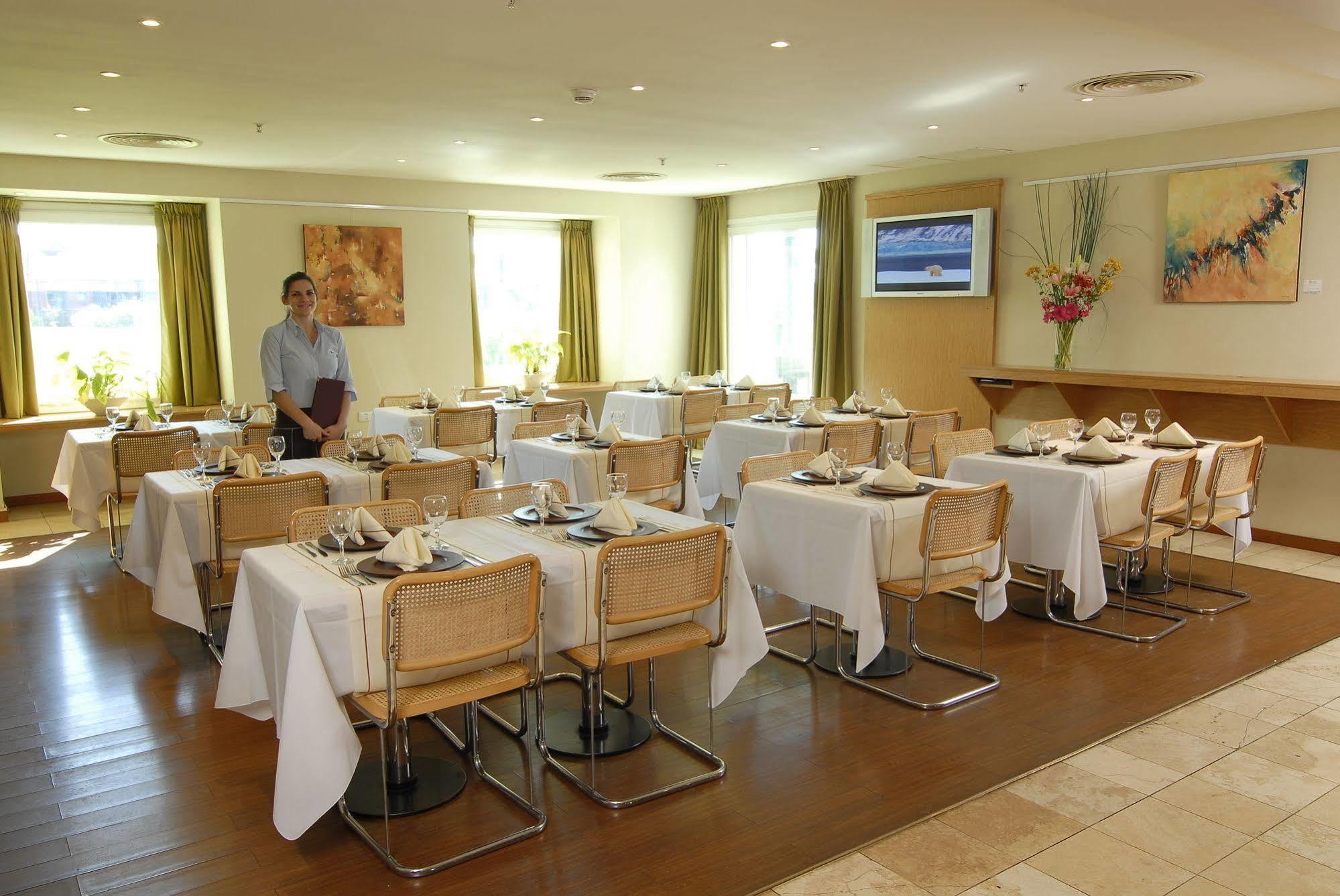 Hotel Aeroparque Inn & Suites Buenos Aires Eksteriør bilde