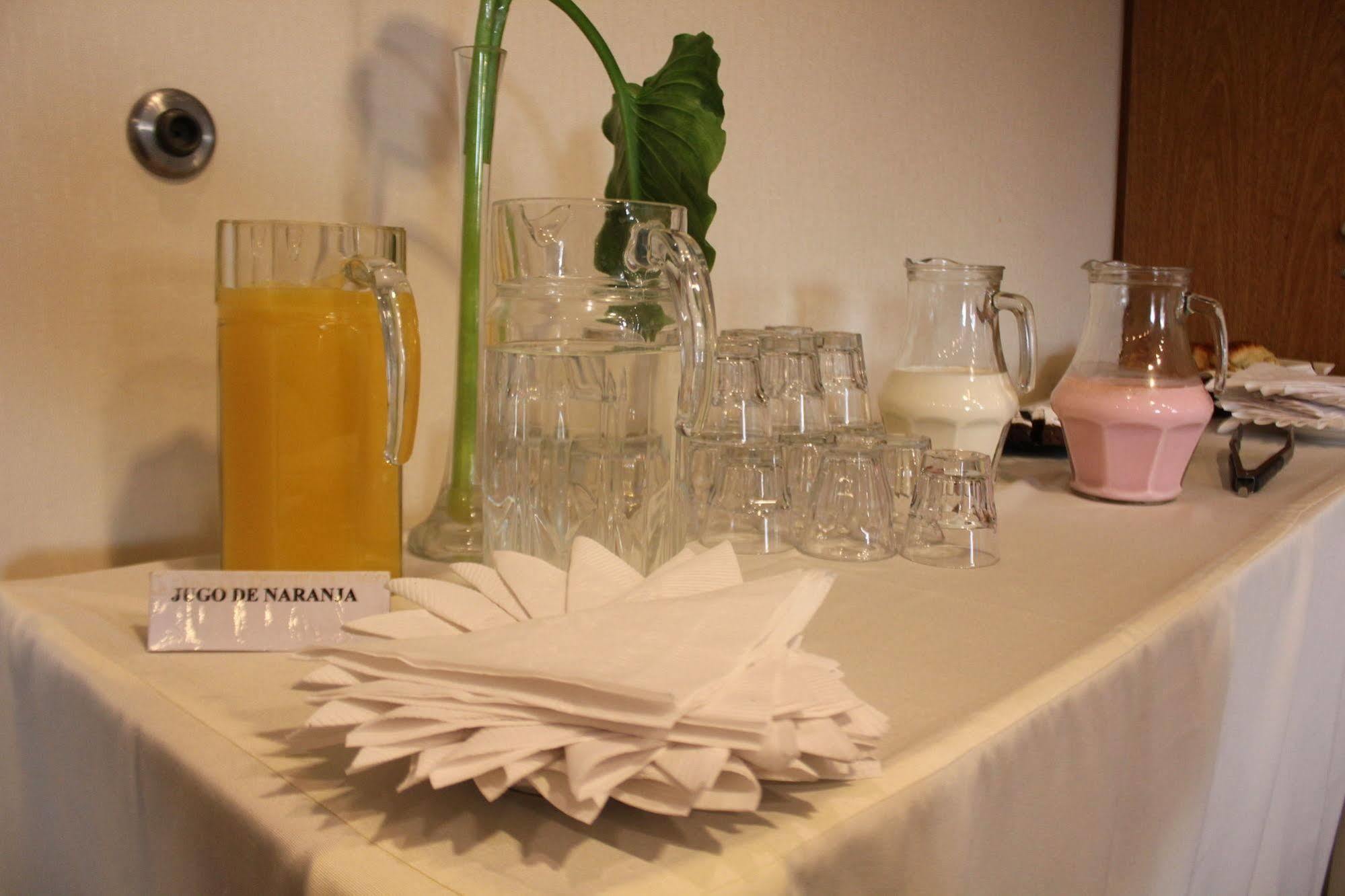 Hotel Aeroparque Inn & Suites Buenos Aires Eksteriør bilde
