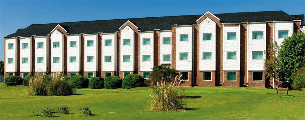 Hotel Aeroparque Inn & Suites Buenos Aires Eksteriør bilde