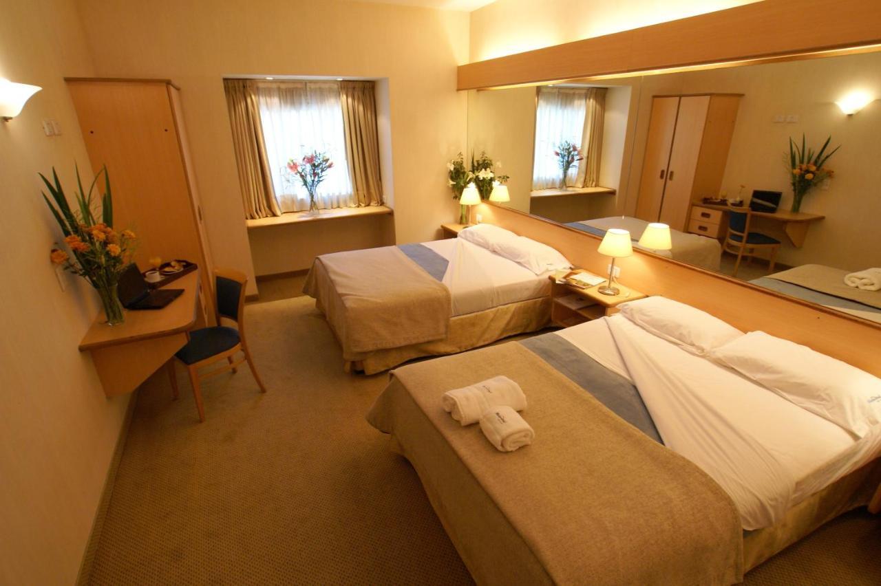 Hotel Aeroparque Inn & Suites Buenos Aires Eksteriør bilde