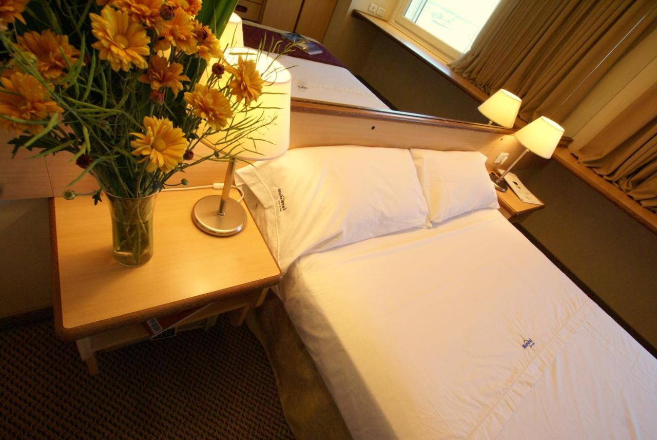 Hotel Aeroparque Inn & Suites Buenos Aires Eksteriør bilde